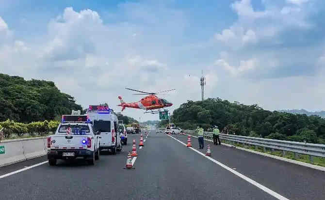 冠县高速公路汽车救援案例